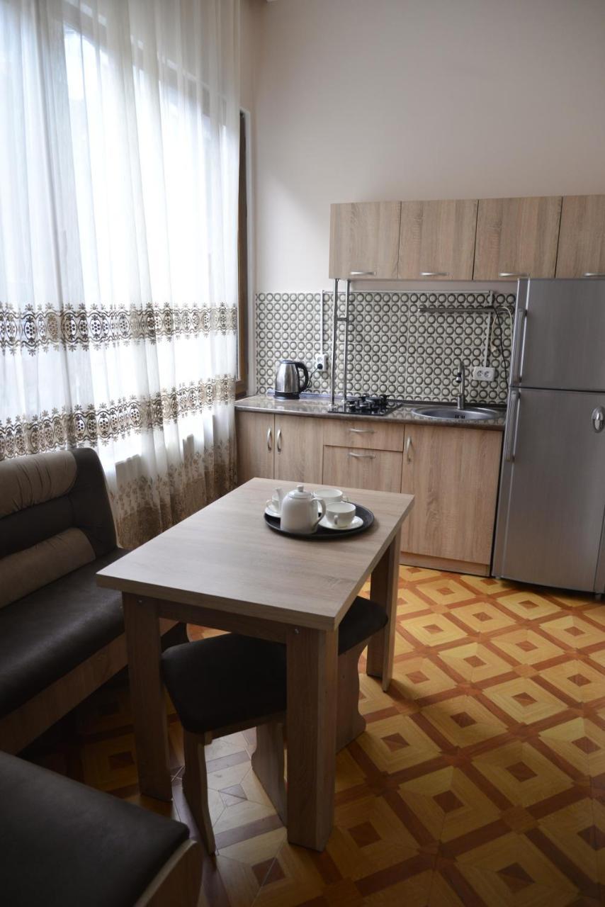 Hotel Victoria Borjomi Luaran gambar