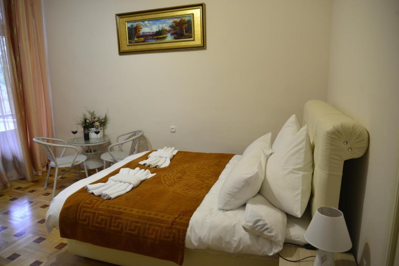 Hotel Victoria Borjomi Luaran gambar